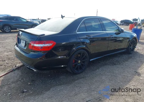 2012 Mercedes-Benz E 63 Amg z USA, uszkodzony, nr VIN WDDHF7EB2CA659903